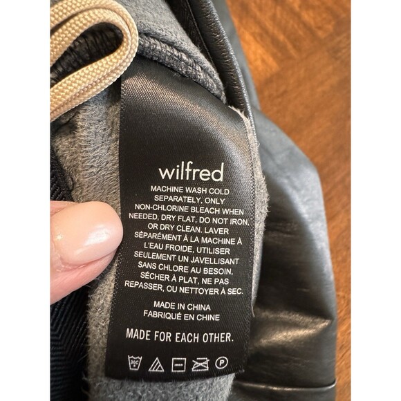 Wilfred Aritzia Faux Leather Mini Skirt Women’s size 4 Black - Picture 6 of 6